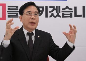 “반민주 악법, 죽어라 싸울 것… 계엄 반성, 민심 얻는 출발점”