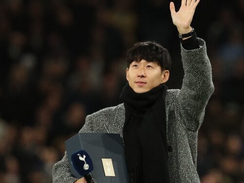 손꼽던 재회, 손 흔든 쏘니… “놀라운 10년”