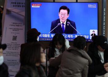 “취약층 ‘죽음’ 택하란 건가” vs “건보 의료비 부담 외면 못해”