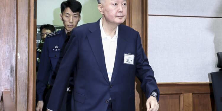 김건희 특검, 내일 尹 소환 조사…수사종료 8일 앞두고 첫 대면조사