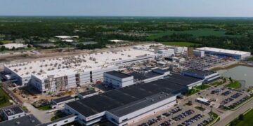 LG엔솔, 美포드 이어 FBPS와도 3.9조 계약해지…K-배터리 악재 도미노 되나