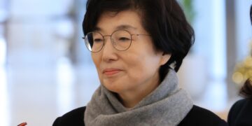 ‘김건희에 로저비비에 선물’ 김기현 아내, 특검 재출석… 대가성 물음엔 ‘묵묵부답’