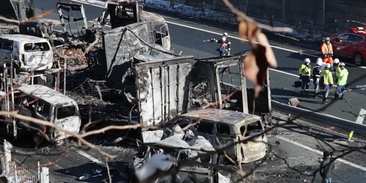 日도로 60여중 추돌사고 28명 사상 “노면 동결 가능성”