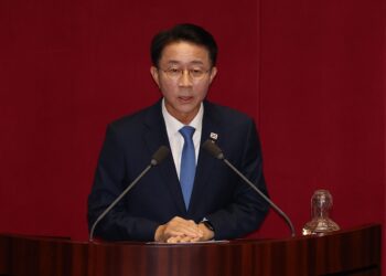 국회의장 노리는데 특보 임명… “명심 어디 있는지 제시한 것”