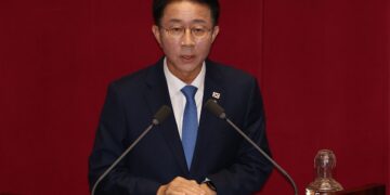 국회의장 노리는데 특보 임명… “명심 어디 있는지 제시한 것”