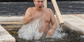 영하 110도 냉동치료까지…72세 푸틴 ‘불로장생 집착’ 폭로