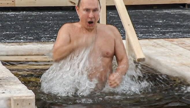 영하 110도 냉동치료까지…72세 푸틴 ‘불로장생 집착’ 폭로