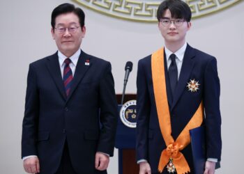 ‘롤 레전드’ 페이커 현충원 안장 가능할까…보훈부 답변은?