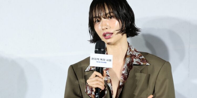 나나 집 침입하고 ‘과잉방어’ 주장…판사 “그럼 가만히 있어야했느냐”(종합)