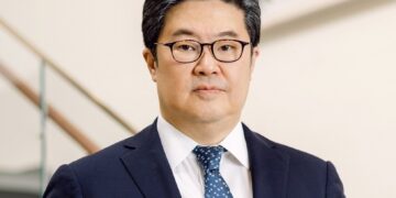 檢 ‘홈플 사태’ 김병주 MBK회장 구속영장 청구