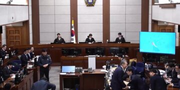 ‘尹 구형’ 사흘 미뤄지자…與, 지귀연에 성토 “재판이 봉숭아학당”