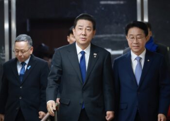 與, 김병기에 자진 탈당 요구…“애당의 길 깊이 고민하길”