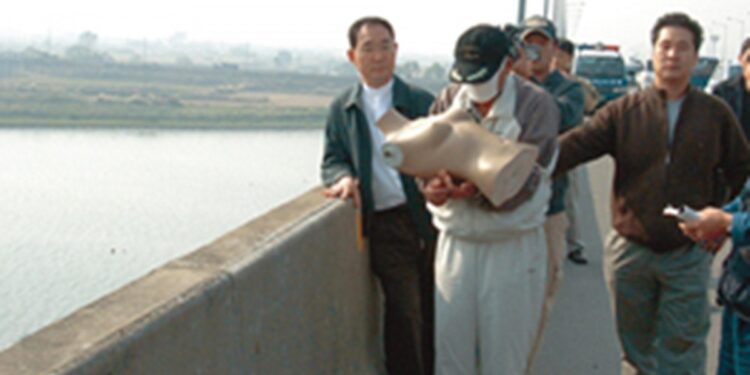 “바다 위로 떠오른 손목”…강화도 토막살인 범인을 밝혀낸 결정적 증거는? [듣는 그날의 사건현장 – 범죄는 흔적을 남긴다]