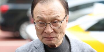 이해찬 전 총리 위독… 베트남 병원 응급이송 “기계장치로 호흡 유지”