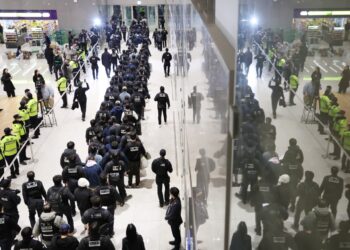 “성형수술로 얼굴 바꾸기도”…경찰, 캄보디아 송환 피의자 73명 전원 구속영장 신청