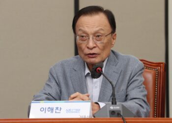[속보] 이해찬 전 총리 별세…베트남 출장 중 건강 악화