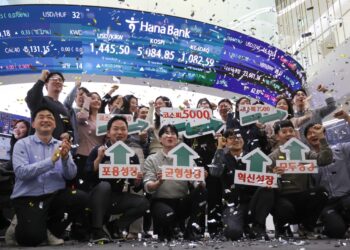 1000조 전자·80만 닉스 떴다… 트럼프 쇼크 넘은 ‘오천피 파워’