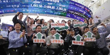 1000조 전자·80만 닉스 떴다… 트럼프 쇼크 넘은 ‘오천피 파워’