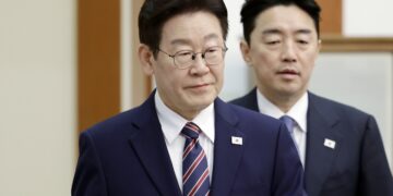 “이재명 대통령 잘한다” 56.5%…3주 연속 상승세 [리얼미터]