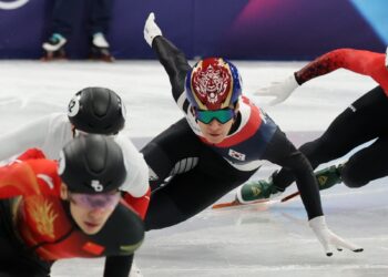 황대헌·임종언, 男 500m 탈락… 린샤오쥔 준준결승 진출