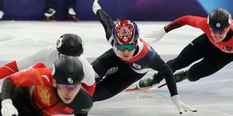 황대헌·임종언, 男 500m 탈락… 린샤오쥔 준준결승 진출