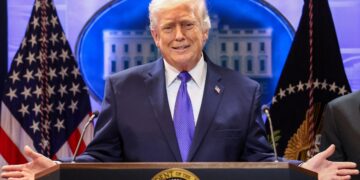 美 관세 무효화에 트럼프 10% 일괄 관세…靑, 관계부처 장관회의 개최