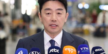 강훈식 “부동산 정책, 모든 수단 가능…주가조작은 2배 이상 과징금”