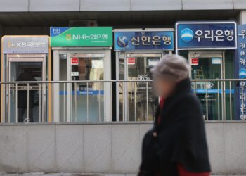 “배당 조금 덜 받겠습니다” 은행권, 전세사기 피해자 지원 나서