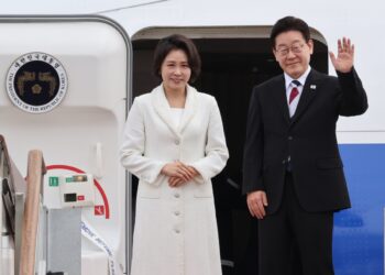 [속보] 李대통령 “중동상황·경제영향 수시 보고하라…국민안전에 만전”