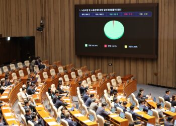 “원청, 최소 2개 이상 노조와 교섭”… 경영권 침해 논란은 지속 [이슈 인사이드]