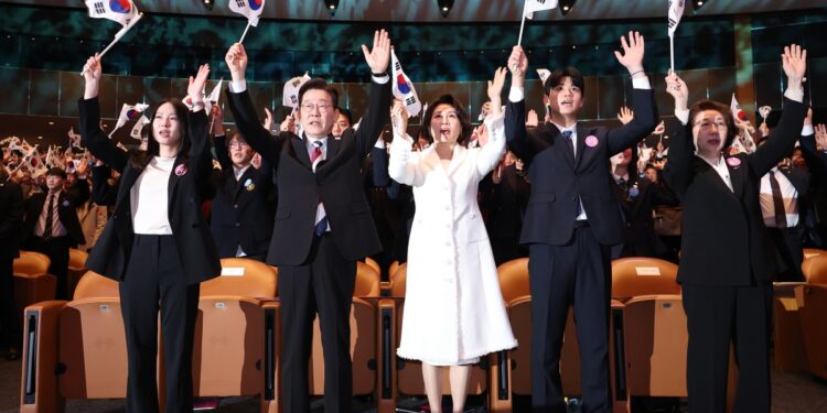 “北, 대화의 장 나와 미래로 함께 가자”