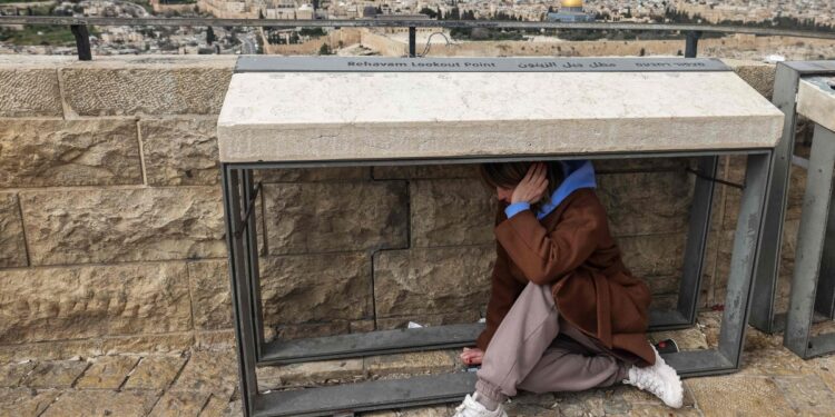 [단독] 예루살렘 전쟁터 지키는 한인 500명…“이란 화력 실감, 장기화 땐 시나이반도로 대피”