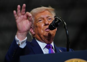 “한국도 군함 보내라”…트럼프, 호르무즈 해협 보호 요구