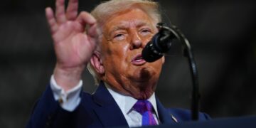 “한국도 군함 보내라”…트럼프, 호르무즈 해협 보호 요구