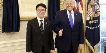 金총리 “트럼프, 김정은 북미대화 의사 내게 물어”