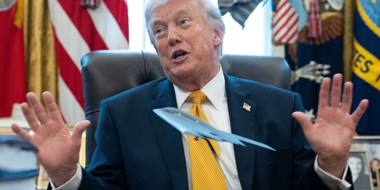 트럼프 “나토? 일본·한국 도움도 필요 없다…우린 세계 최강국” 대이란 작전서 동맹 무용론