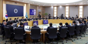 ‘전쟁 추경’도 현금성 지원 재현되나… 지역화폐 유력 검토