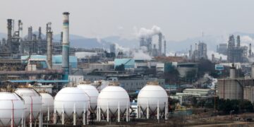 정부, ‘4월 원유 위기설’ 진화… “비축유 방출·수출 통제·대체선 가능”