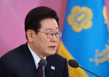 [속보] 李대통령, 다주택 공직자 부동산 정책 논의서 배제 지시