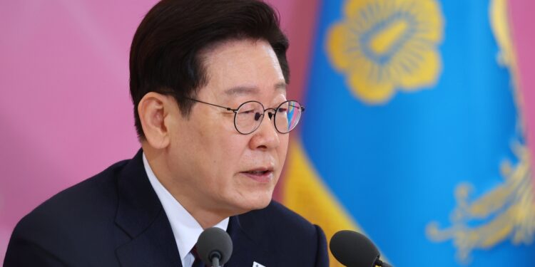 [속보] 李대통령, 다주택 공직자 부동산 정책 논의서 배제 지시