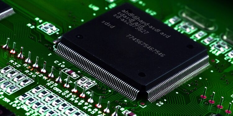 [속보] 2월 산업생산 2.5% 증가…5년 8개월만 ‘최대’