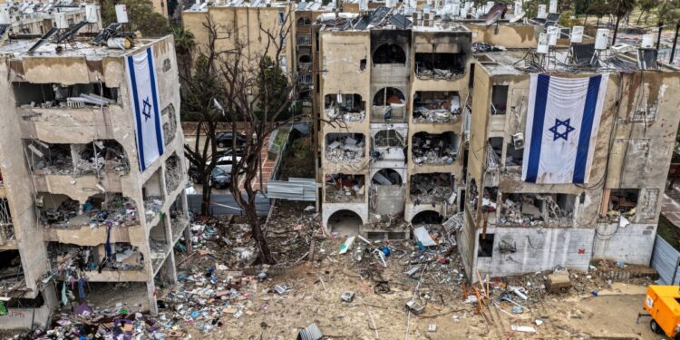 이스라엘 국방 “이란 본토 타격 강화…갈수록 대가 무거워질 것”