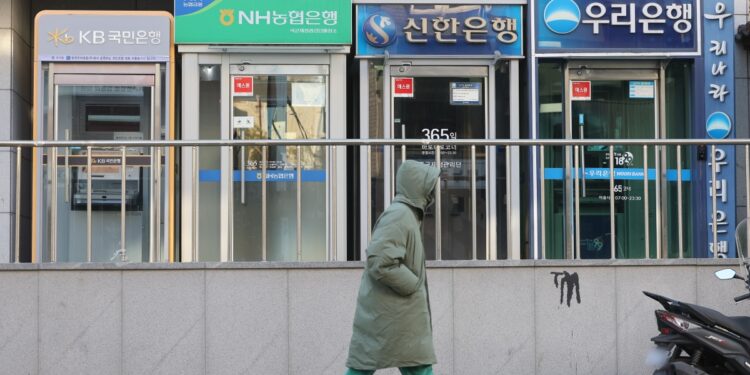 2% 은행예금 대신 ETF ‘머니무브’… 중동 변수 속 대기자금도 증가