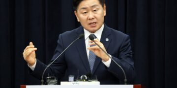 정청래, 전북지사 긴급 감찰 지시…김관영 “적법한 선택 왜곡 말아야”