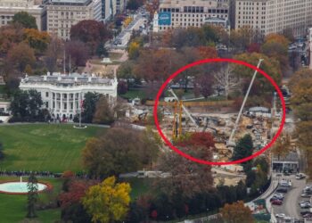 美법원 “트럼프, 백악관 주인 아냐”… ‘초호화 연회장’ 제동