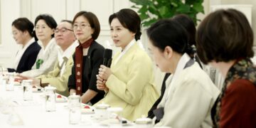 김혜경 여사 “유네스코 한복 등재 땐 국민에 큰 자긍심”