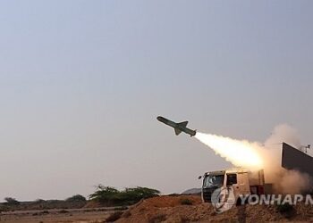 이란군 “더 강력하고 파괴적 조치 할 것”… 트럼프 타격 예고에 항전 의지