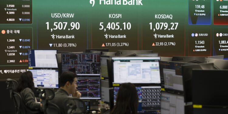 “너무 빠졌나” 기관 순매수에 코스피 5400선 탈환