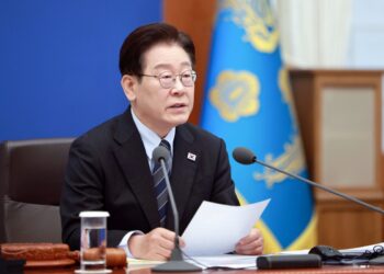 [속보] 李대통령 “무인기 사건, 북측에 유감의 뜻 표한다”