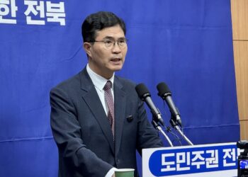 민주당 전북지사 후보에 이원택 확정…제주는 위성곤·문대림 결선